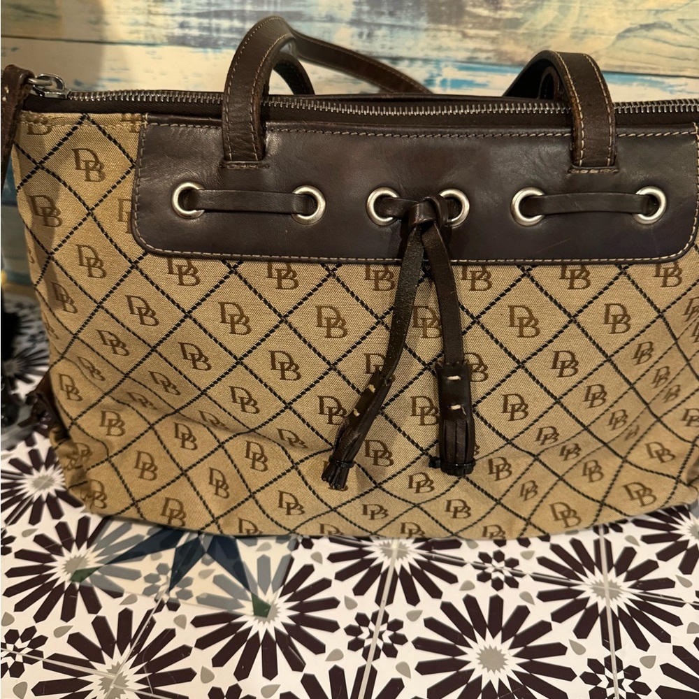 Dooney Bourke Vintage Canvas handbag Leather trim Nice - Picture 2 of 7